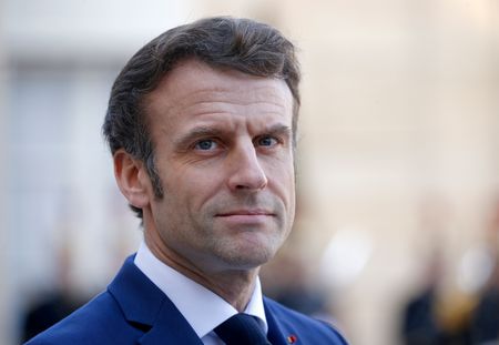 Emmanuel Macron : qui est son frère Laurent ?