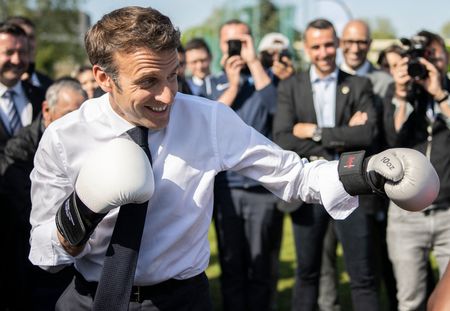 Emmanuel Macron : son gros tacle à Marine Le Pen