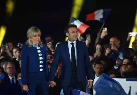 Brigitte Macron : ce geste d’affection qu'elle a eu pour Emmanuel Macron avant un jour essentiel