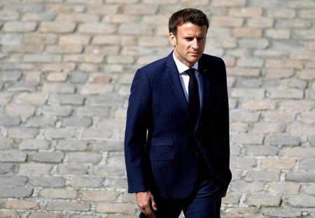Emmanuel Macron rembarré par une femme proche de lui pour le poste de Premier ministre