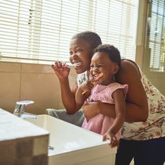 À partir de quel âge faut-il brosser les dents de bébé ?