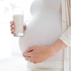 Latte in gravidanza: benefici per la mamma e il bambino e alternative vegetali