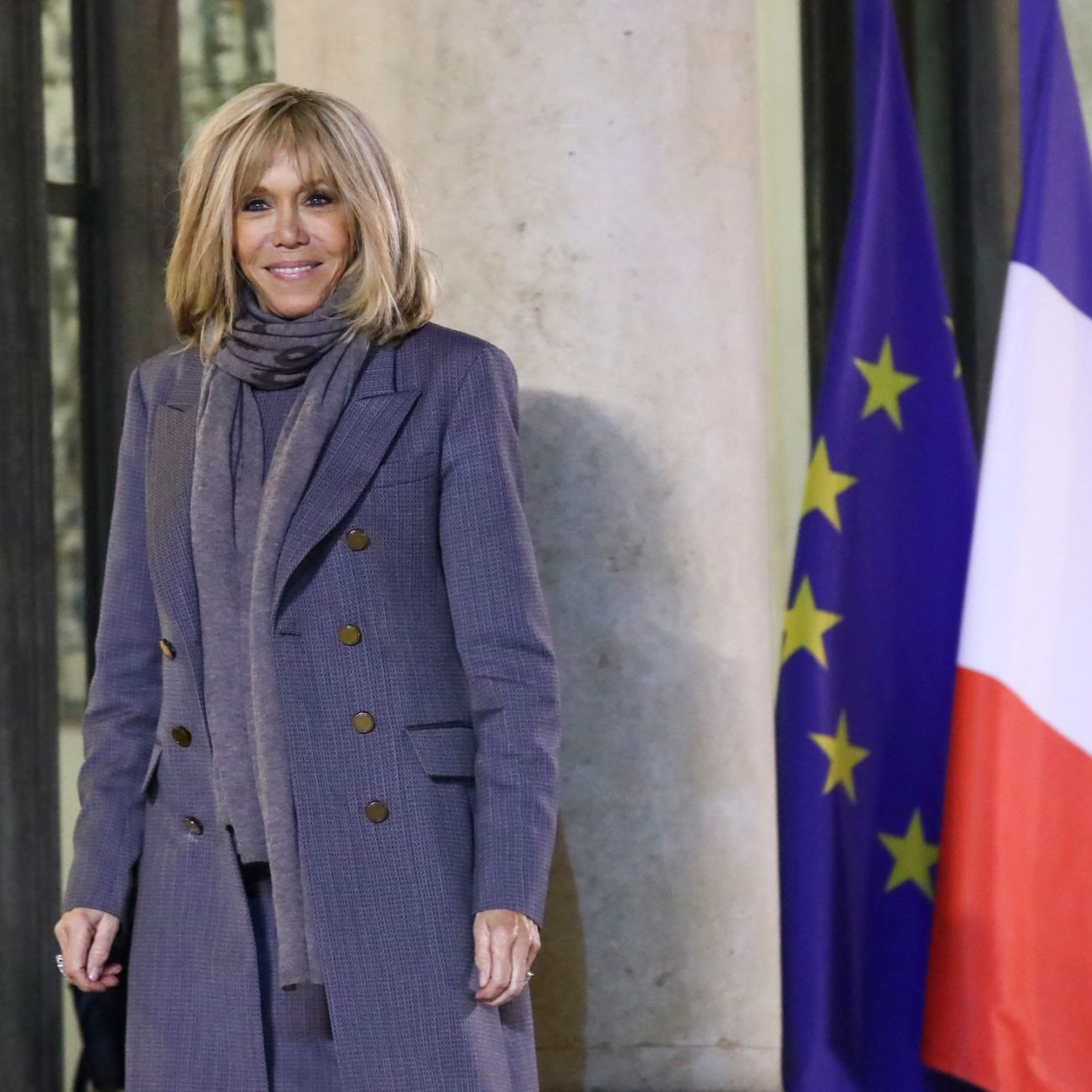Brigitte Macron : découvrez son sport préféré pour garder la forme