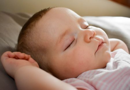 Sommeil de bébé : comment aider bébé à mieux dormir grâce à l’homéopathie ?