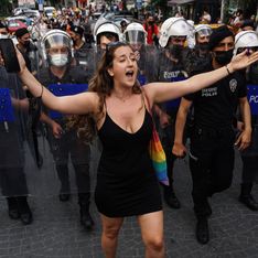 In Turchia la polizia boicotta il gay pride: più di 300 gli arresti