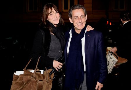 Carla Bruni et Nicolas Sarkozy : ils multiplient les marques d’affection en public