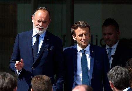 Ils veulent me flinguer : entre Emmanuel Macron et Edouard Philippe le torchon brûle
