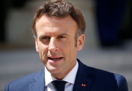 Emmanuel Macron rumine, cette règle qui l’exaspère : “Je suis le seul à qui on impose cela”