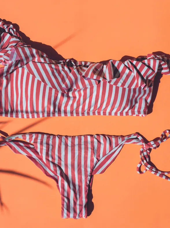 Bikinis waschen: Pflege-Hacks für deine Bademode