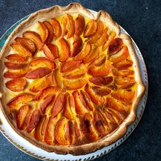 Julien Doré partage sa recette de tarte à l’abricot et on adore !