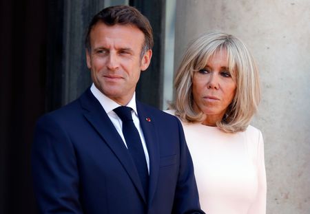 Brigitte Macron : J’ai épousé Jeanne d’Arc, sa drôle de confidence sur son mari Emmanuel Macron