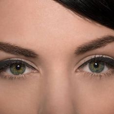 Siren eyes: tutorial del trucco per uno sguardo irresistibile