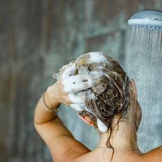 Tiefenreinigungsshampoo: Wann braucht das Haar eine Detox-Pflege?