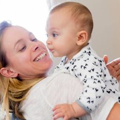 Ruttino del neonato dopo la poppata: come ottenere la posizione corretta in 3 facili step