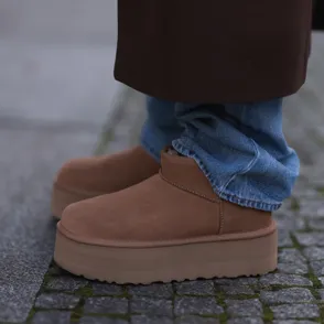 Schuh-Trend 2022: Dieses Trend-Comeback spaltet das Netz