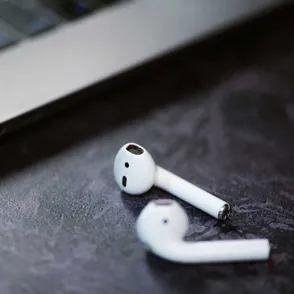 Super Black Friday Deal: Apple AirPods bei Media Markt stark reduziert
