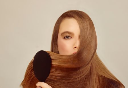 L'Huile de Chanvre : l'allié des cheveux crépus– In Haircare