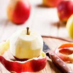 Ces 4 astuces pour éviter que les pommes noircissent après l'épluchage