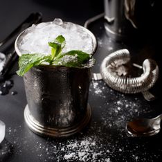Cocktails : 2 astuces pour faire de la glace pilée sans machine et facilement !