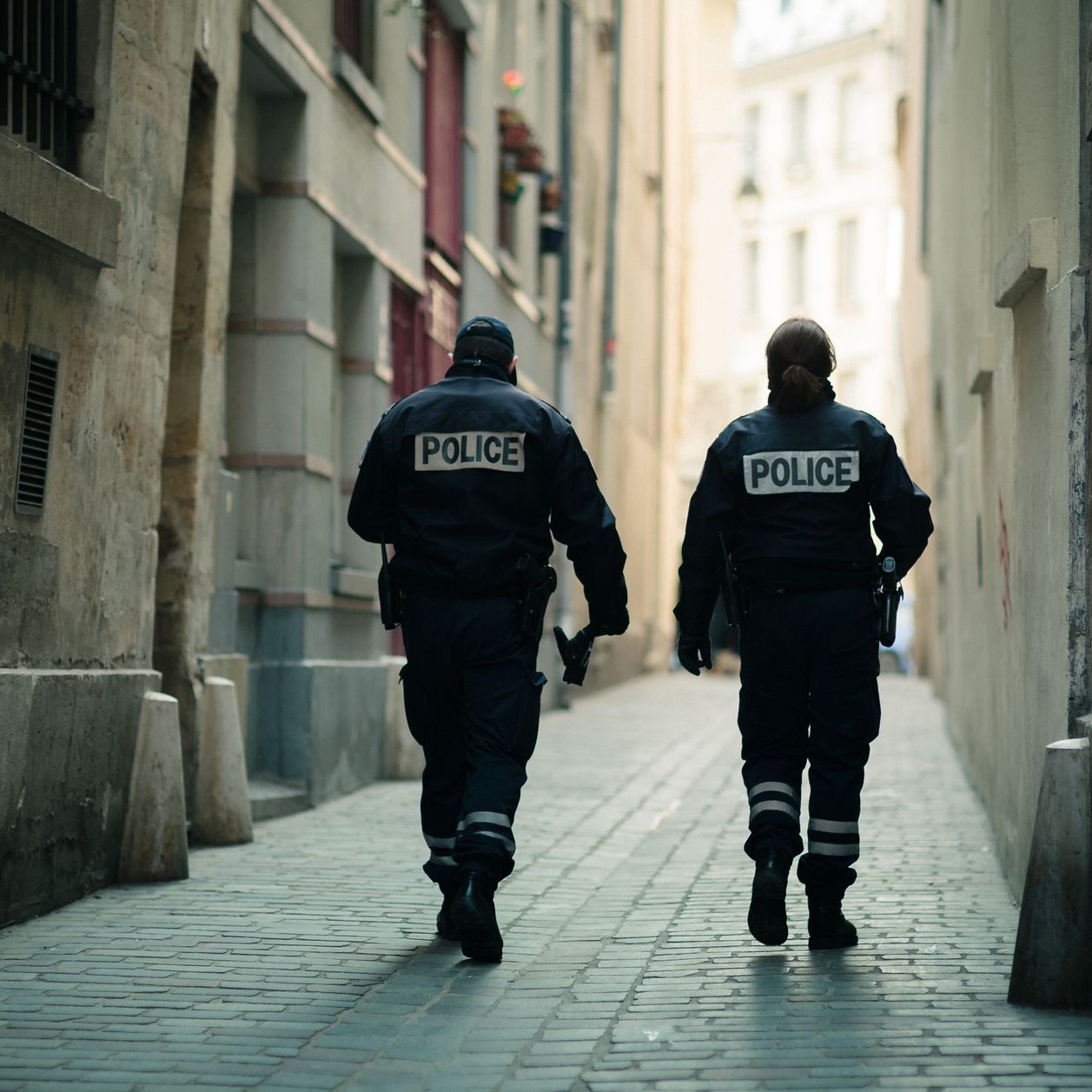 Une jeune femme est retrouvée morte à son domicile, son conjoint placé en garde à vue
