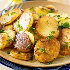 Cette recette de pommes de terre sarladaises de Laurent Mariotte est parfaite pour accompagner les grillades