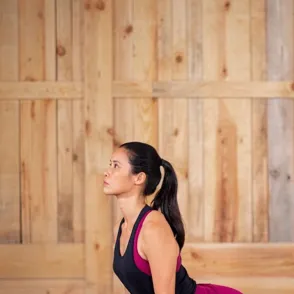 Día Internacional del Yoga: 9 beneficios que desconocías de esta práctica milenaria para vivir más años y mejor