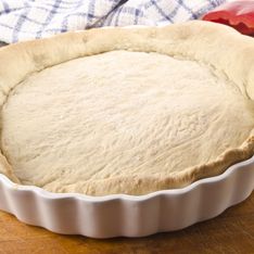 Cette astuce insolite vous permettra de précuire vos pâtes à tarte sans les faire gonfler !