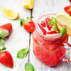 Cette recette de limonade aux fraises rapide, facile et hyper gourmande est à tester de toute urgence !