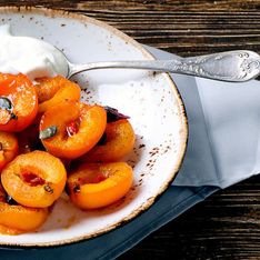 Laurent Mariotte partage sa recette facile et originale à préparer avec des abricots rôtis