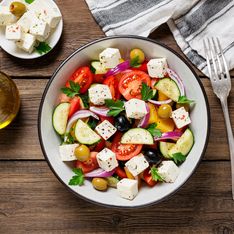 Cette salade grecque signée Laurent Mariotte est parfaite pour se rafraîchir lorsque les températures grimpent