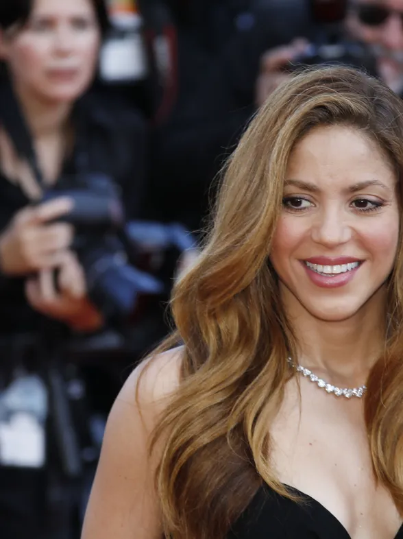 Shakira emociona con discurso inspirador y un llamado a la acción en los Premios Juventud 2023