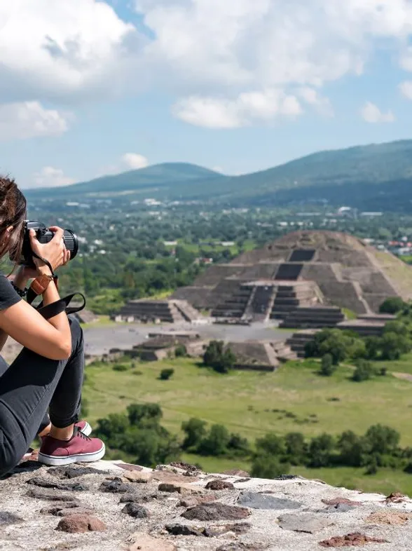 Viajar de manera sostenible: Carlota Bruna, activista y divulgadora comparte estos 10 consejos