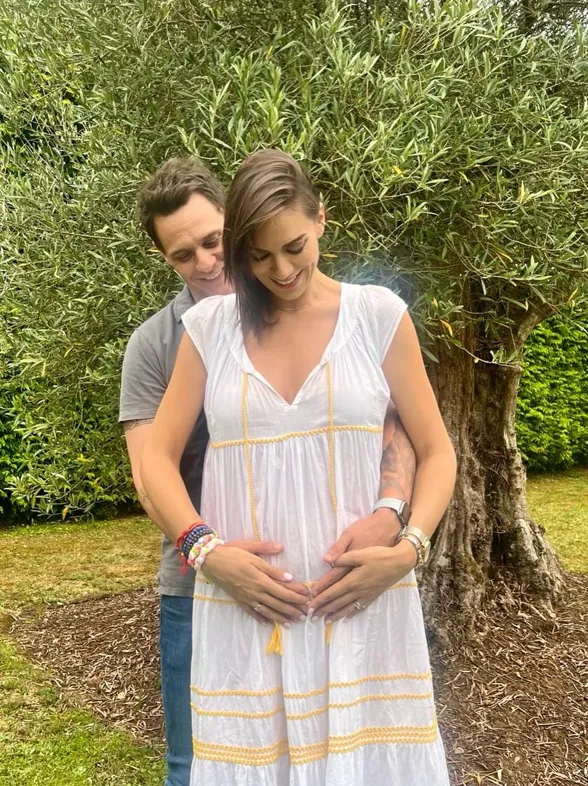¡Lo hicieron a escondidas! Christian Gálvez y Patricia Pardo dan la gran sorpresa: ¡Están casados y serán padres!