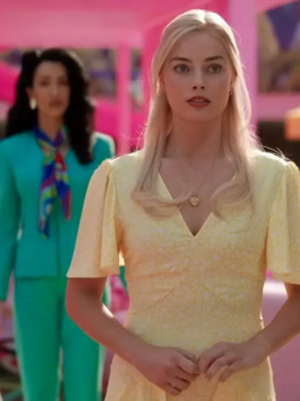 El secreto detrás del vestido amarillo que lleva Margot Robbie en la escena final de Barbie