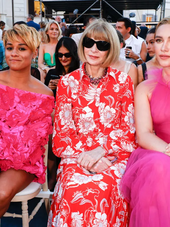 Florence Pugh habla del polémico vestido translúcido rosa de Valentino y del escándalo de sus pezones