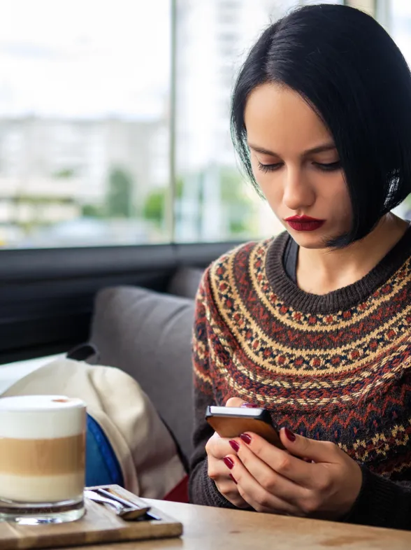 Cómo identificar si una persona te está haciendo ghosting y cómo deberías reaccionar