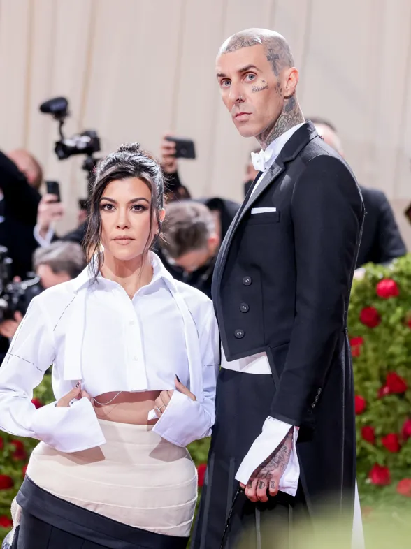 Kourtney Kardashian es sometida a una cirugía fetal urgente y comparte en sus redes sociales el miedo que pasó