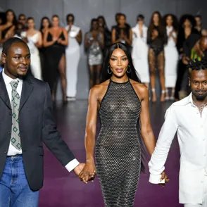 Naomi Campbell la supermodelo que sigue conquistando la pasarela a sus 53 años
