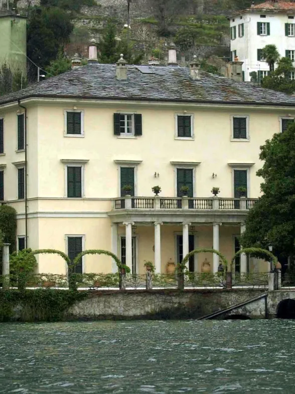 George Clooney vende su prestigiosa villa en el Lago Como, Italia, por una cifra millonaria