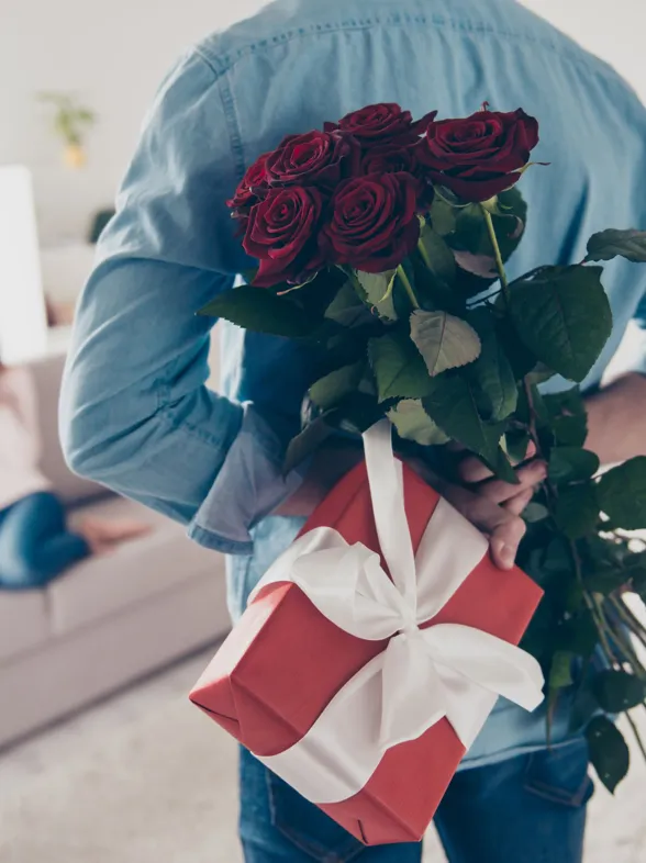 El peligro oculto en el amor apasionado: descubre el impacto del 'love bombing' en las relaciones
