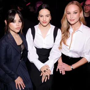 Rosalía y sus encuentros más llamativos y virales en la Fashion Week de París