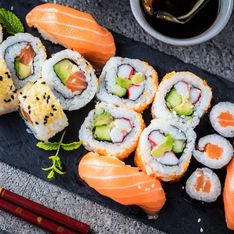 Faire des sushis maison pas chers et sans matériel : c'est facile et voici comment faire !