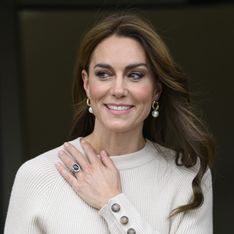 Kate Middleton sorprende con un conjunto de falda y jersey de una firma francesa