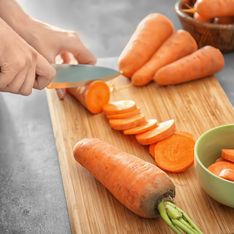 Dites adieu aux carottes flétries et molles avec cette astuce pour leur redonner du croquant