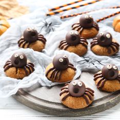 Halloween : le tuto pour réaliser des cookies araignées aussi gourmands qu'effrayants