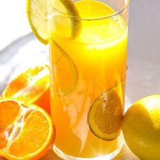 Cette astuce permet de presser facilement vos citrons et oranges si vous n’avez pas de presse agrume