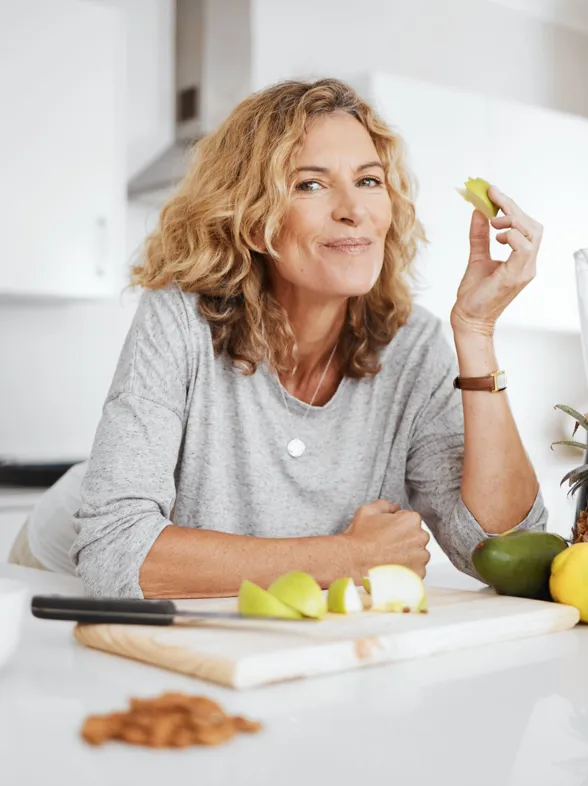 Controla los picos de azúcar: ¿Es bueno comer fruta con el estómago vacío?