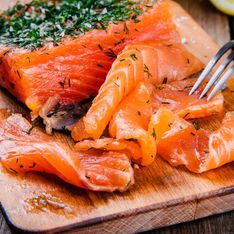 Si vous aimez le saumon, vous devez absolument servir ce saumon gravlax maison pour les fêtes !