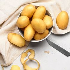 Cette astuce pour éplucher les pommes de terre en un geste va vous changer la vie
