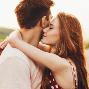 El enamoramiento: Un viaje neuroquímico de adicción y locura temporal ¿Cuánto dura realmente?